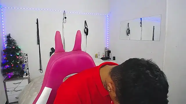 Leonard Price online show from 12-20-25, 01:58