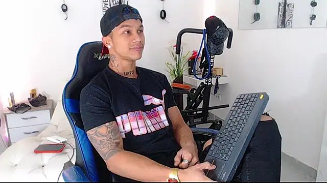 Leonard Price online show from 03-21-25, 05:00