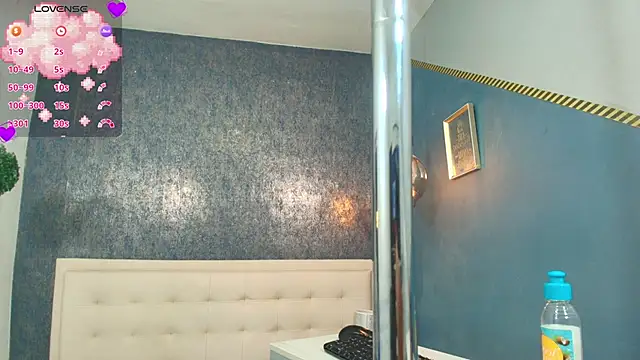 zhamira 21 online show from 10-22-25, 08:52