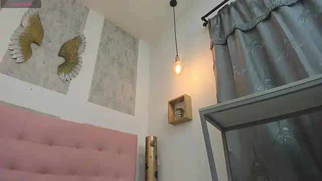 zhamira 21 online show from 09-13-25, 09:15