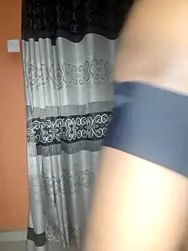 SuranSexy33 online show from 11-13-25, 11:52