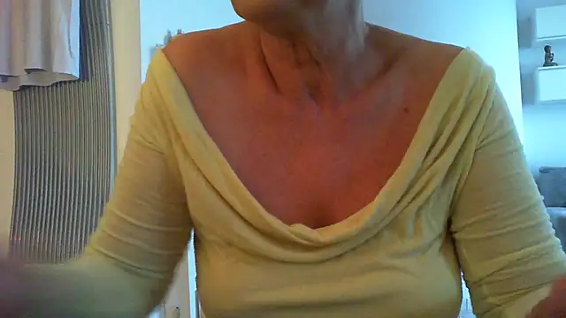   Angel78   online show from 10-01-25, 12:53