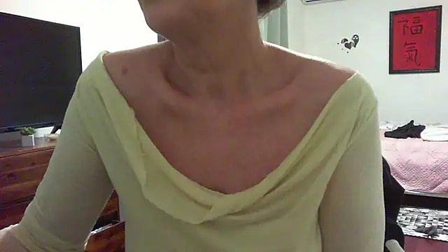 Snapshot of __Angel78__ chatting on 05-17-26, 01:11 Angel78 online show from 05-17-26, 01:11
