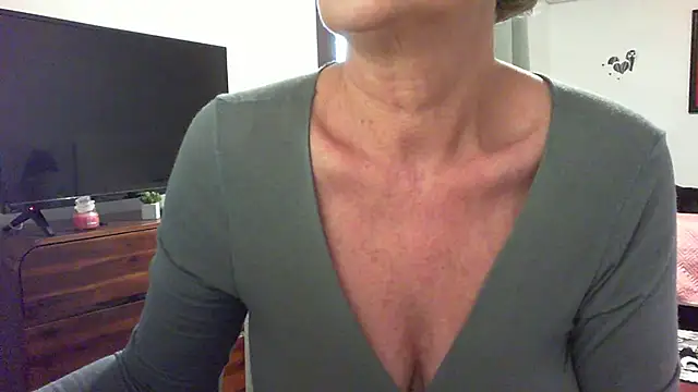 Snapshot of __Angel78__ chatting on 05-06-26, 11:47 Angel78 online show from 05-06-26, 11:47