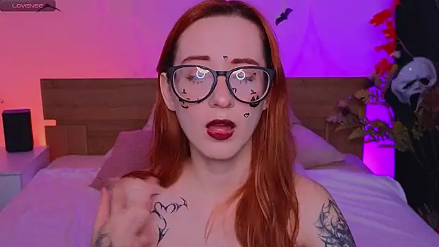 Dark Lola  online show from 10-19-25, 11:29
