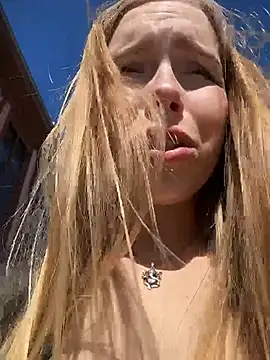 Snapshot of mur_girl chatting on 07-16-26, 12:35 mur girl online show from 07-16-26, 12:35