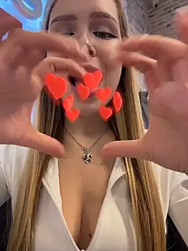 mur girl online show from 10-26-25, 01:00