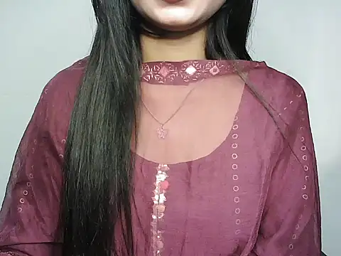 Snapshot of RIYAA_2 chatting on 10-18-25, 07:32 RIYAA 2 online show from 10-18-25, 07:32