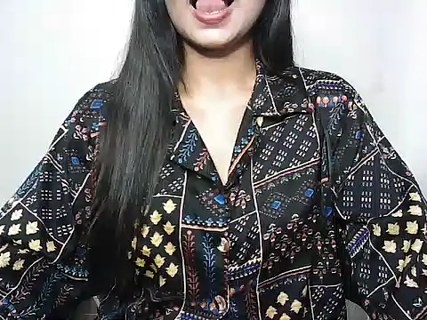 Snapshot of RIYAA_2 chatting on 09-27-25, 05:30 RIYAA 2 online show from 09-27-25, 05:30