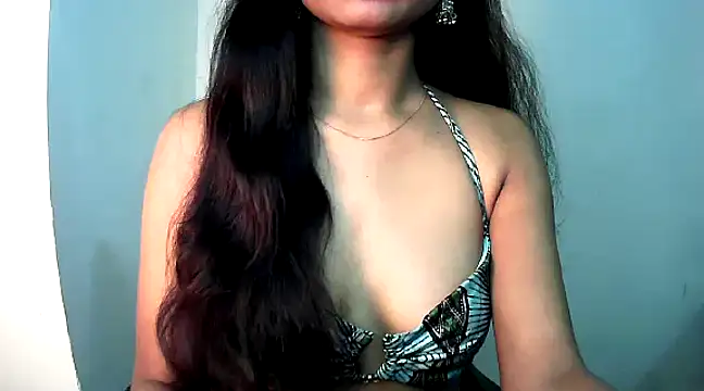 Snapshot of RIYAA_2 chatting on 01-11-25, 06:44 RIYAA 2 online show from 01-11-25, 06:44