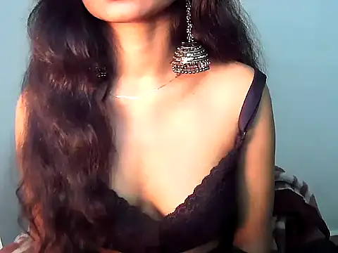 Snapshot of RIYAA_2 chatting on 01-13-25, 06:16 RIYAA 2 online show from 01-13-25, 06:16