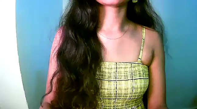 Snapshot of RIYAA_2 chatting on 01-15-25, 07:12 RIYAA 2 online show from 01-15-25, 07:12