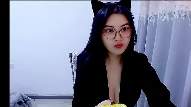 Little-sweet online show from 11-10-25, 01:21