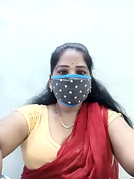 Snapshot of MaaliiiPonuTamil chatting on 11-21-25, 01:04 MaaliiiPonuTamil online show from 11-21-25, 01:04