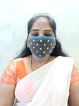 Snapshot of MaaliiiPonuTamil chatting on 11-27-25, 02:01 MaaliiiPonuTamil online show from 11-27-25, 02:01