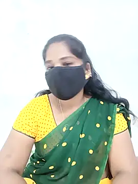 Snapshot of MaaliiiPonuTamil chatting on 12-21-25, 01:41 MaaliiiPonuTamil online show from 12-21-25, 01:41