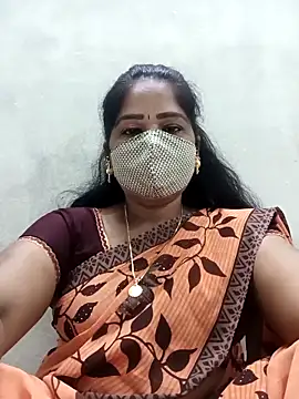 Snapshot of MaaliiiPonuTamil chatting on 02-08-26, 01:14 MaaliiiPonuTamil online show from 02-08-26, 01:14