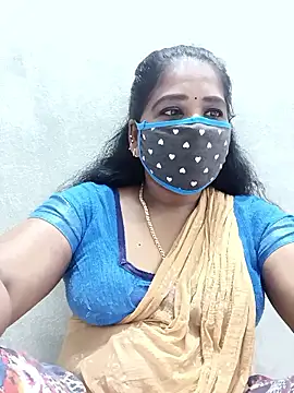 Snapshot of MaaliiiPonuTamil chatting on 10-22-25, 02:11 MaaliiiPonuTamil online show from 10-22-25, 02:11