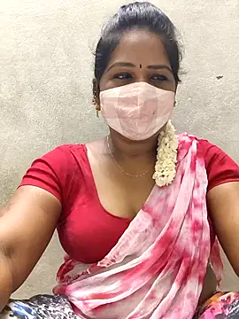 Snapshot of MaaliiiPonuTamil chatting on 03-02-26, 11:44 MaaliiiPonuTamil online show from 03-02-26, 11:44