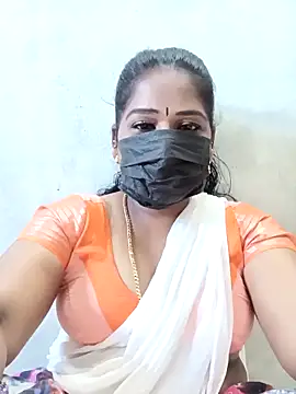 Snapshot of MaaliiiPonuTamil chatting on 11-01-25, 01:56 MaaliiiPonuTamil online show from 11-01-25, 01:56