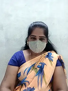 Snapshot of MaaliiiPonuTamil chatting on 02-10-26, 02:10 MaaliiiPonuTamil online show from 02-10-26, 02:10