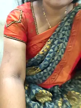 Snapshot of MaaliiiPonuTamil chatting on 06-21-26, 01:55 MaaliiiPonuTamil online show from 06-21-26, 01:55