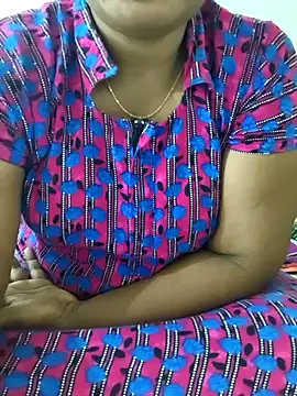 Snapshot of MaaliiiPonuTamil chatting on 02-21-26, 07:43 MaaliiiPonuTamil online show from 02-21-26, 07:43