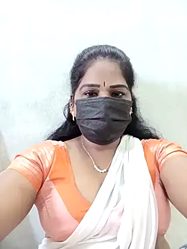 Snapshot of MaaliiiPonuTamil chatting on 11-16-25, 01:43 MaaliiiPonuTamil online show from 11-16-25, 01:43