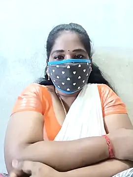 Snapshot of MaaliiiPonuTamil chatting on 10-25-25, 01:27 MaaliiiPonuTamil online show from 10-25-25, 01:27