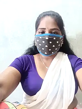 Snapshot of MaaliiiPonuTamil chatting on 11-25-25, 03:07 MaaliiiPonuTamil online show from 11-25-25, 03:07