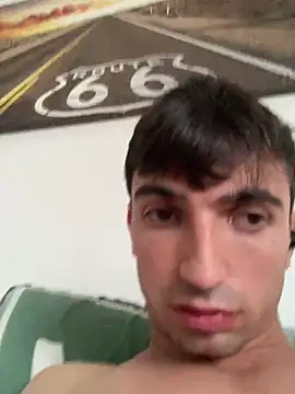 Snapshot of francopinl chatting on 06-14-26, 12:28 francopinl online show from 06-14-26, 12:28