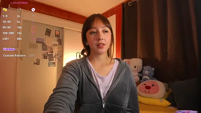 Snapshot of HeyTati chatting on 05-28-26, 03:47 HeyTati online show from 05-28-26, 03:47
