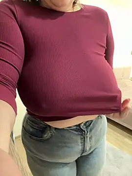 Snapshot of Your_Hot_Sister01 chatting on 02-09-25, 07:37 Your Hot Sister01 online show from 02-09-25, 07:37