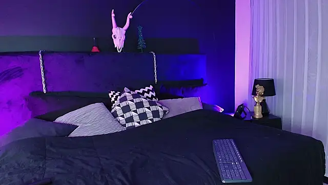 Aylen darkmoor online show from 11-15-25, 07:51