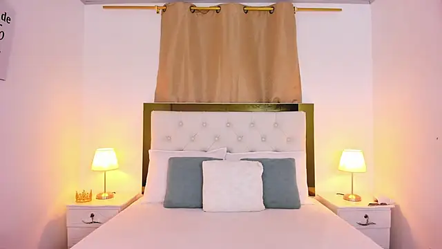 SofiaBosch online show from 10-28-25, 01:50