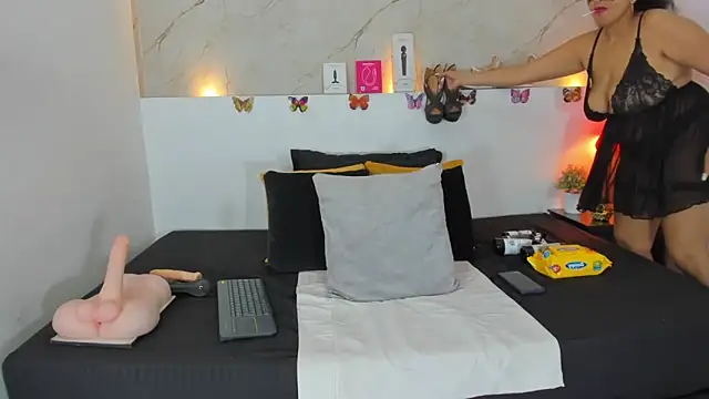 Sofii Cooper1 online show from 10-21-25, 04:01