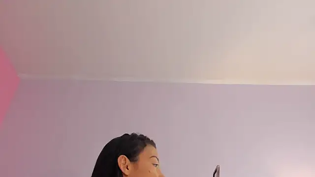 lupeebony online show from 06-27-26, 07:53