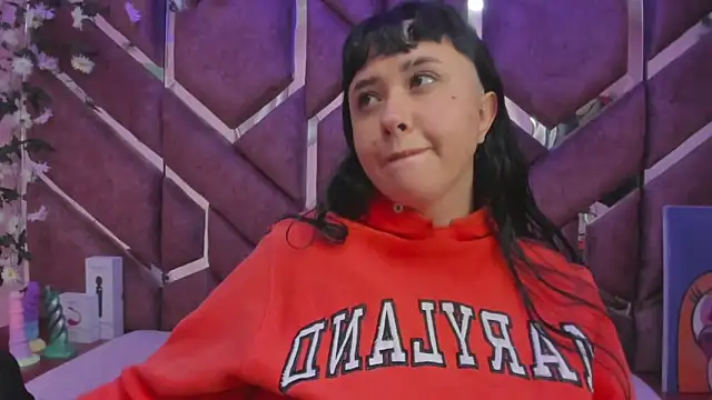 Snapshot of Victoria_Rossy chatting on 02-03-26, 08:14 Victoria Rossy online show from 02-03-26, 08:14