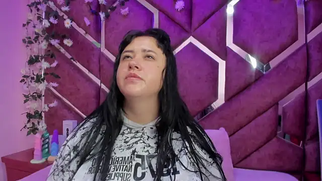 Snapshot of Victoria_Rossy chatting on 02-10-26, 08:19 Victoria Rossy online show from 02-10-26, 08:19