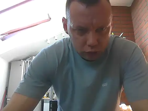 Nicetomeetyoubb online show from 04-22-26, 07:37