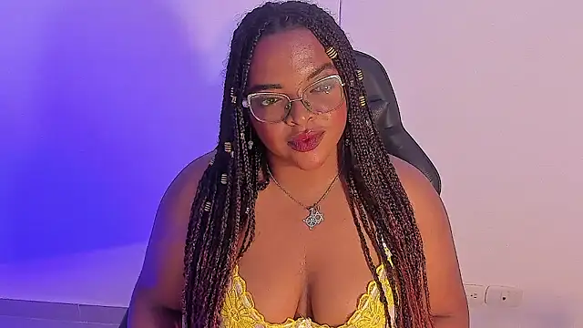 Snapshot of conielaurenth chatting on 07-16-26, 07:16 conielaurenth online show from 07-16-26, 07:16