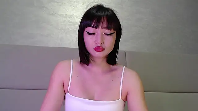 MiaRie online show from 12-05-25, 04:44