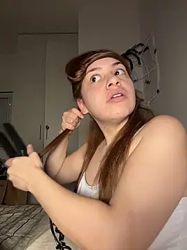 AgnesCampp online show from 10-30-25, 10:06