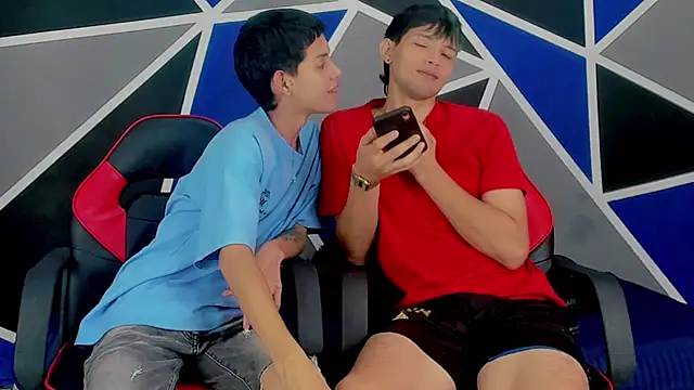 Snapshot of migueyalejo_teens chatting on 02-02-25, 03:21 migueyalejo teens online show from 02-02-25, 03:21