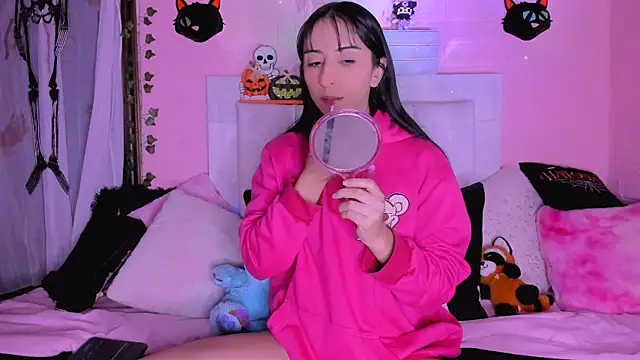 gabyye capprins online show from 10-25-25, 12:10