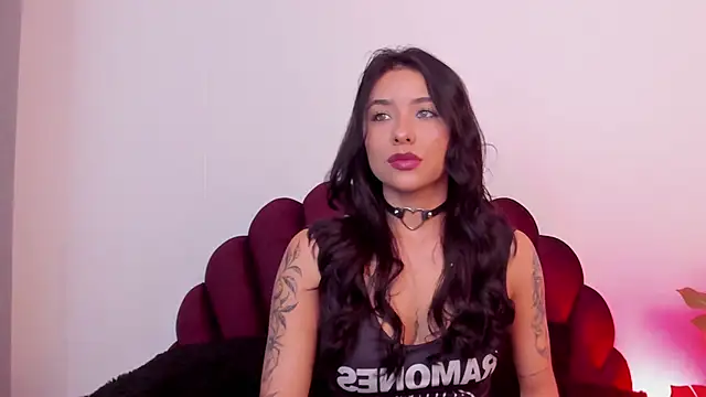 SweetGirl       online show from 04-10-26, 08:43