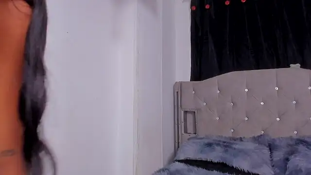 game with lesbians  online show from 07-15-26, 01:23