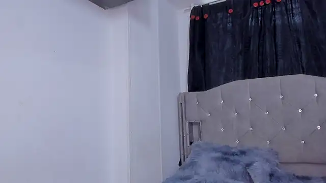 game with lesbians  online show from 06-26-26, 01:50