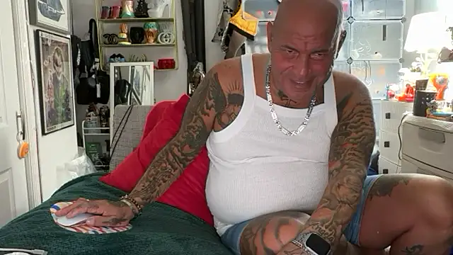 joeytatts66 online show from 11-17-25, 02:37