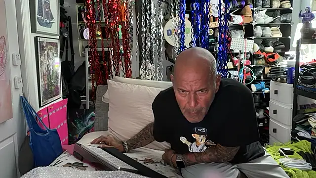 joeytatts66 online show from 05-28-26, 01:24